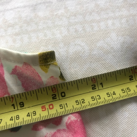 Merlona Floral Top - Picture 5 of 5